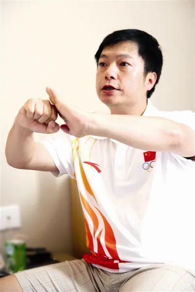 何强网络.jpg