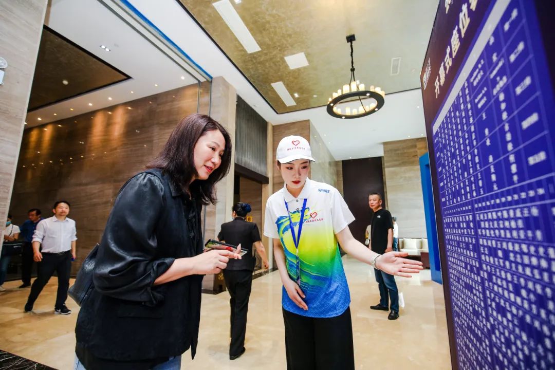 2023年5月16日，团市委组织青年志愿者热情服务2023“智汇铜都”人才周，积极助力我市人才招引工作.jpg